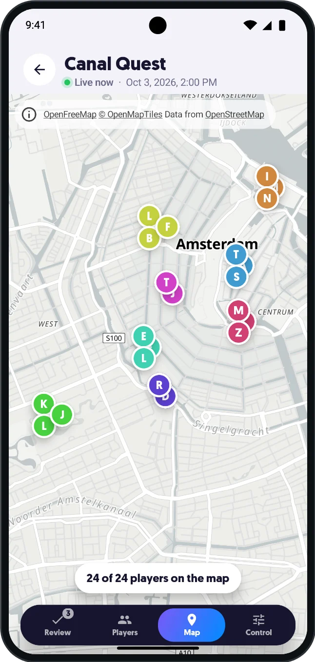 Host view with players on the map in the HuntHopper app
